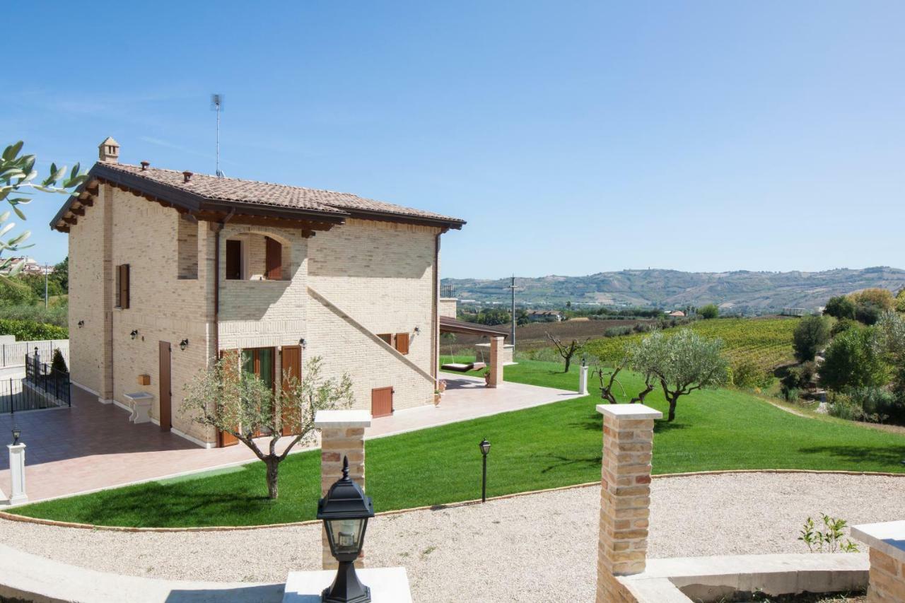 B&B L' Antica Fonte Spinetoli ภายนอก รูปภาพ